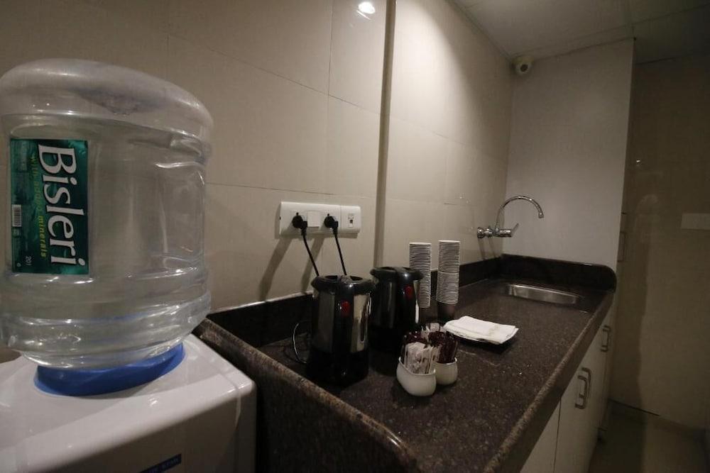 7 Apple Hotel, Vadodara Luaran gambar