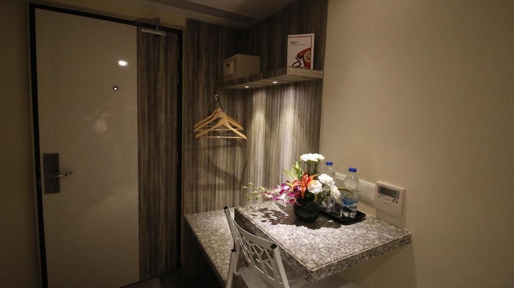 7 Apple Hotel, Vadodara Luaran gambar