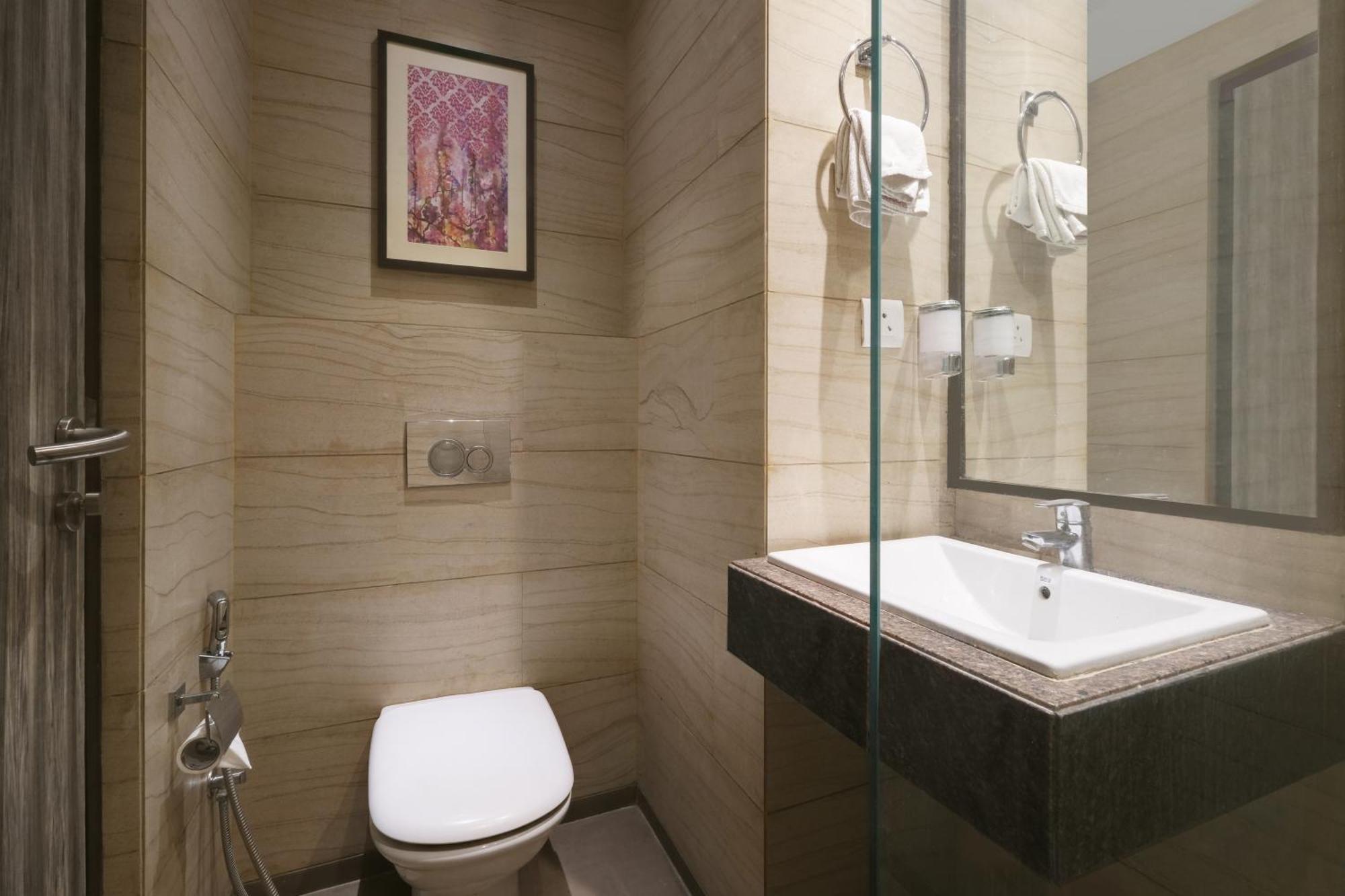 7 Apple Hotel, Vadodara Bilik gambar